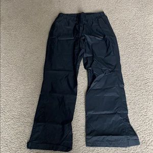 Columbia omnitech snow pant.